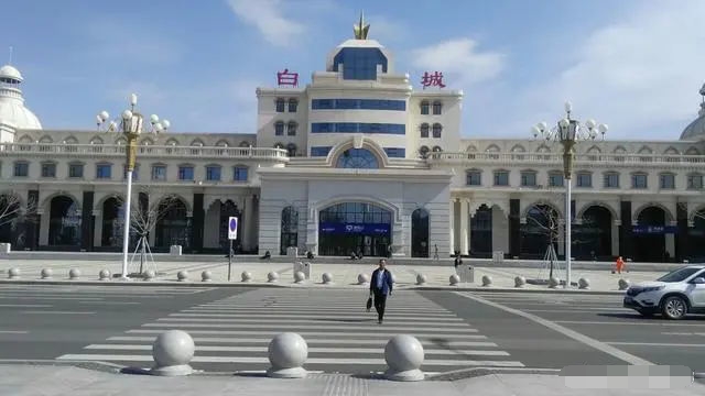 深圳到白城貨運(yùn)公司_深圳到白城貨運(yùn)專線